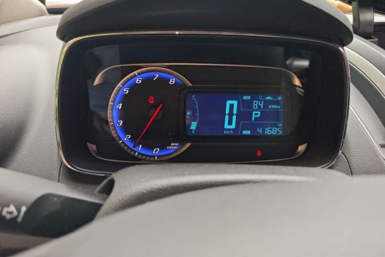 Used Chevrolet Trax 2016 1.4T Automatic Two-Wheel Drive Comfort Version with Sunroof Instrument Cluster