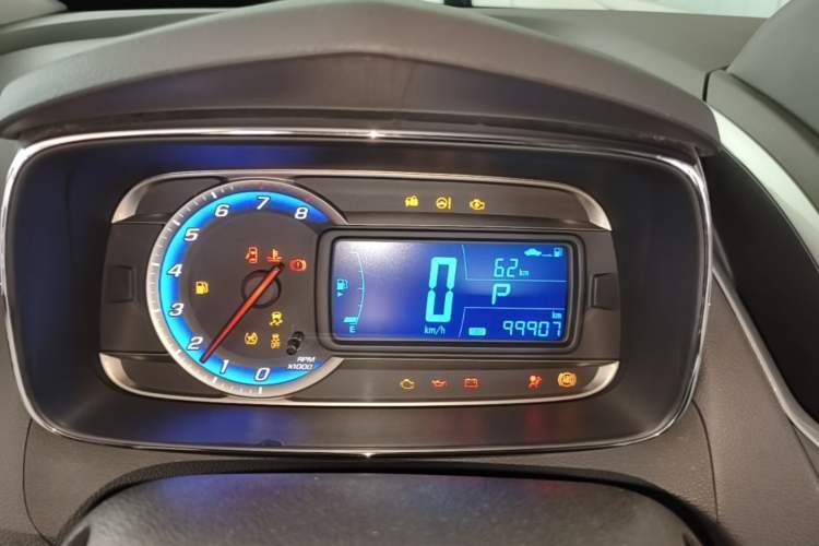Used Chevrolet Trax 2016 1.4T Automatic Two-Wheel Drive Comfort Version with Sunroof Instrument Cluster