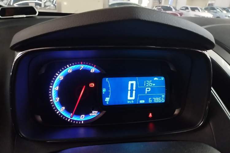 Used Chevrolet Trax 2016 1.4T Automatic Two-Wheel Drive Comfort Version with Sunroof Instrument Cluster
