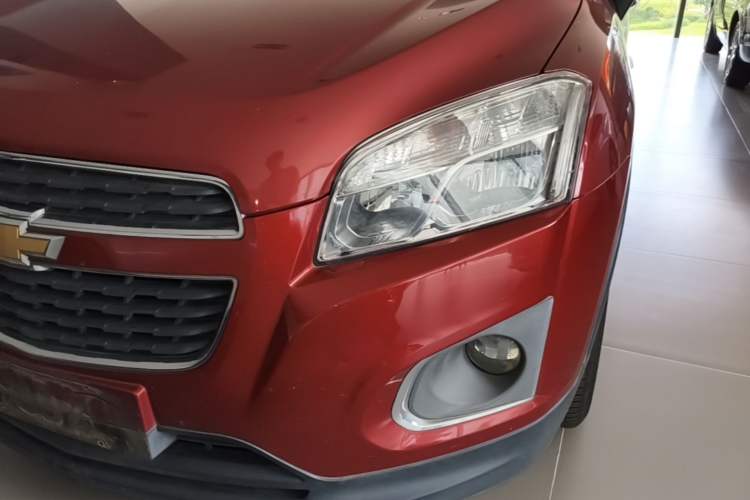 Used Chevrolet Trax 2016 1.4T Automatic Two-Wheel Drive Comfort Version with Sunroof Left Front Headlight