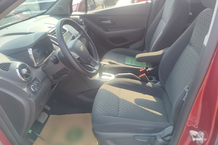 Used Chevrolet Trax 2016 1.4T Automatic Two-Wheel Drive Comfort Version with Sunroof Left Front Seat