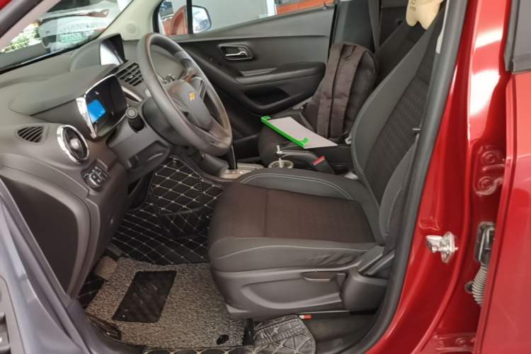Used Chevrolet Trax 2016 1.4T Automatic Two-Wheel Drive Comfort Version with Sunroof Left Front Seat