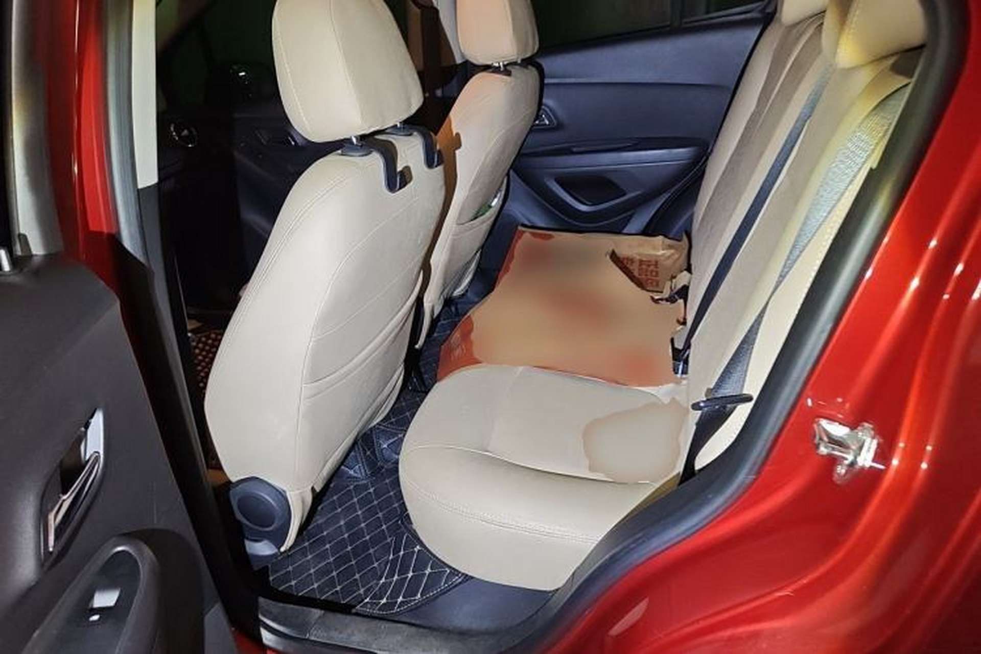 Used Chevrolet Trax 2016 1.4T Automatic Two-Wheel Drive Comfort Version with Sunroof Left Rear Seat