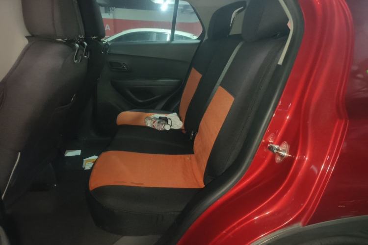 Used Chevrolet Trax 2016 1.4T Automatic Two-Wheel Drive Comfort Version with Sunroof Left Rear Seat