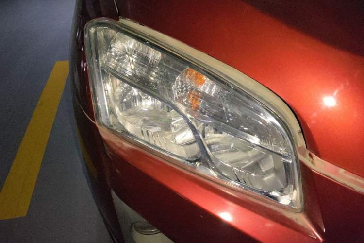 Used Chevrolet Trax 2016 1.4T Automatic Two-Wheel Drive Luxury Version Right Front Headlight
