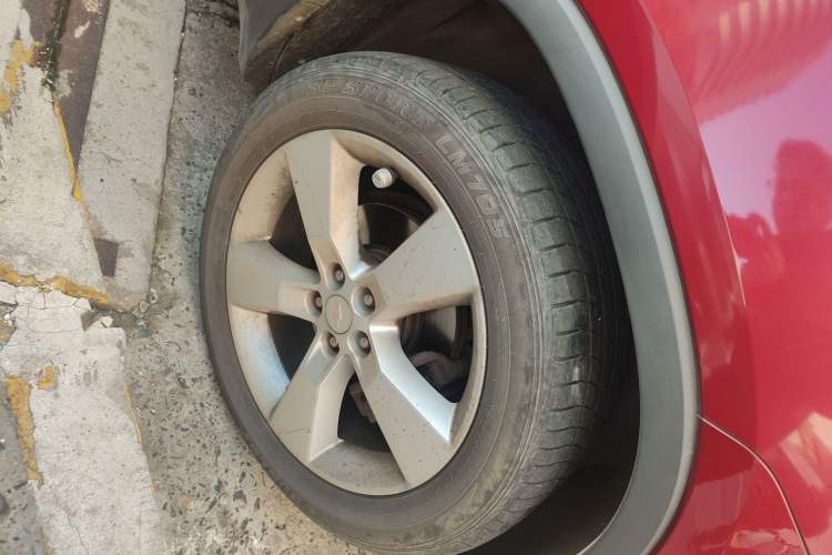 Used Chevrolet Trax 2016 1.4T Automatic Two-Wheel Drive Luxury Version Right Front Wheel Hub