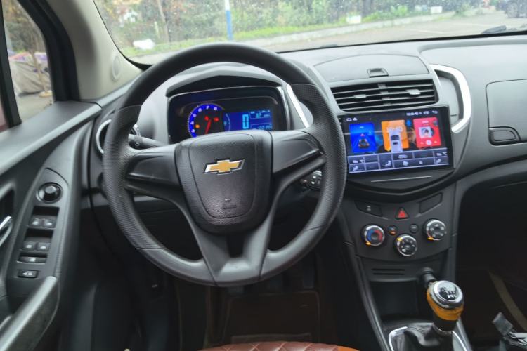 Used Chevrolet Trax 2016 1.4T Manual Two-Wheel Drive Comfort Version with Sunroof Steering Wheel