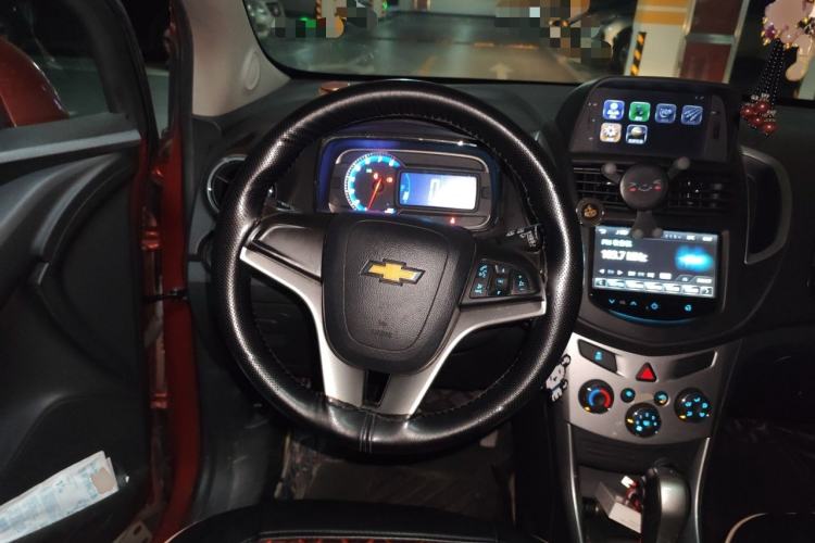 Used Chevrolet Trax 2016 1.4T Automatic Two-Wheel Drive Luxury Version Steering Wheel