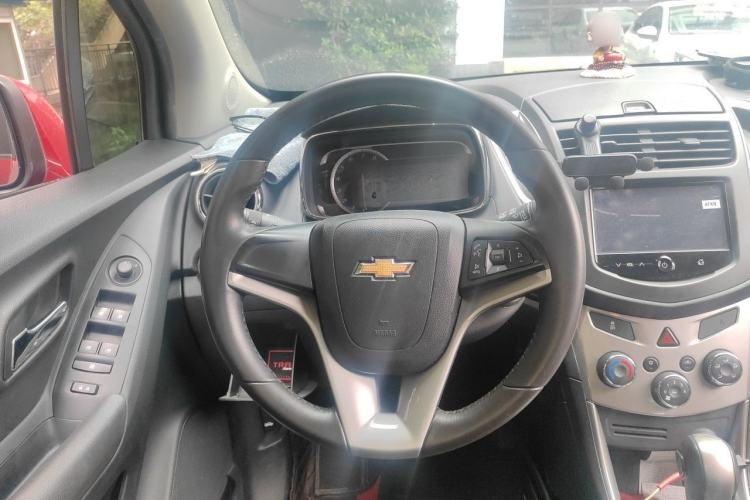 Used Chevrolet Trax 2016 1.4T Automatic Two-Wheel Drive Luxury Version Steering Wheel
