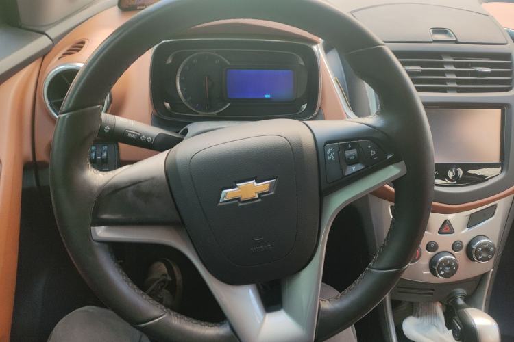Used Chevrolet Trax 2016 1.4T Automatic Two-Wheel Drive Luxury Version Steering Wheel