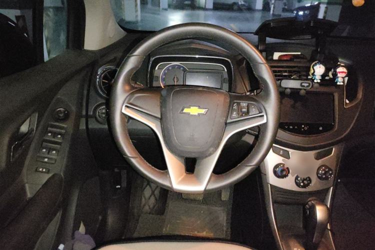 Used Chevrolet Trax 2016 1.4T Automatic Two-Wheel Drive Luxury Version Steering Wheel