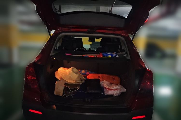 Used Chevrolet Trax 2016 1.4T Automatic Two-Wheel Drive Luxury Version Trunk