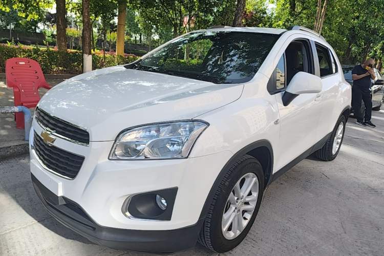 Used Chevrolet Trax 2016 1.4T Manual Two-Wheel Drive Comfort Version with Sunroof Guazi used car, China used car export, Used car for sale, Used  cars, Cheapest cars for sale
