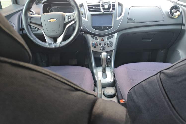 Used Chevrolet Trax 2016 1.4T Automatic Two-Wheel Drive Luxury Version Center Console