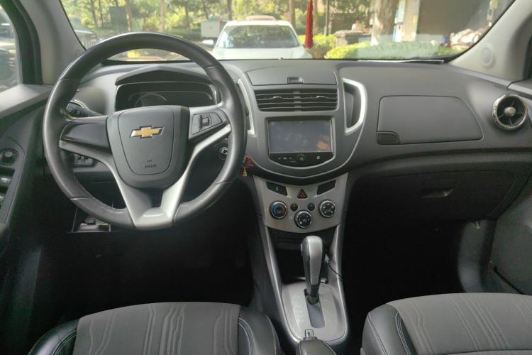 Used Chevrolet Trax 2016 1.4T Automatic Two-Wheel Drive Luxury Version Center Console