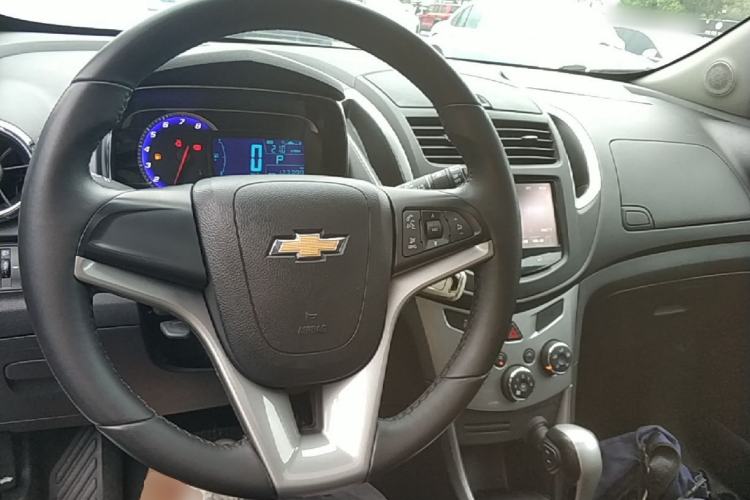 Used Chevrolet Trax 2016 1.4T Automatic Two-Wheel Drive Luxury Version Center Console