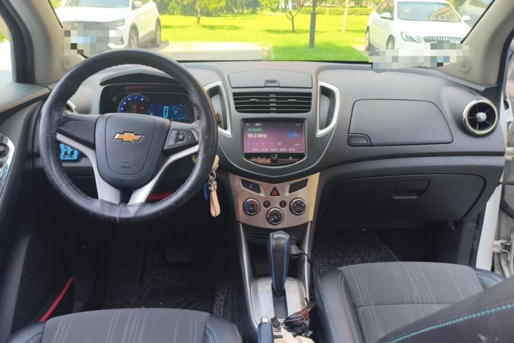 Used Chevrolet Trax 2016 1.4T Automatic Two-Wheel Drive Luxury Version Center Console