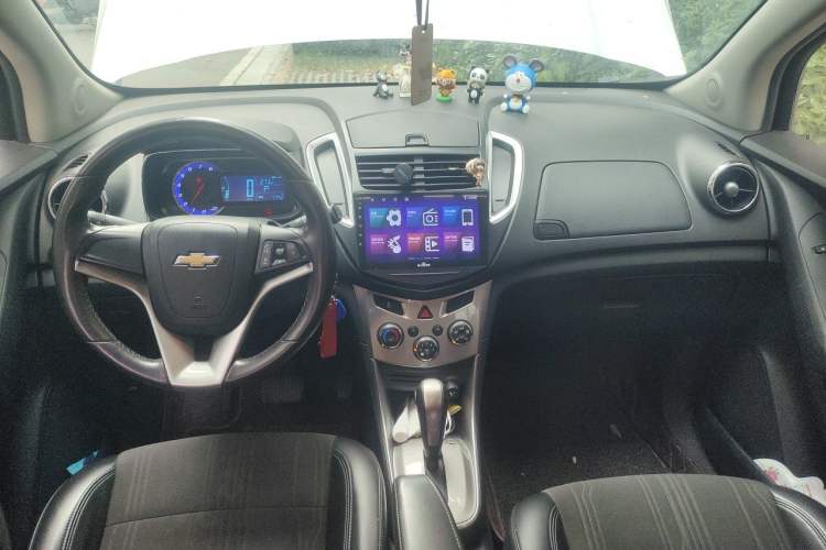Used Chevrolet Trax 2016 1.4T Automatic Two-Wheel Drive Luxury Version Center Console