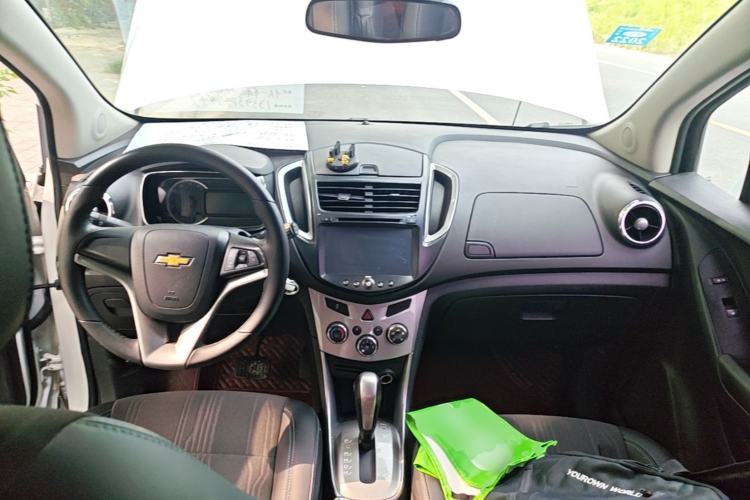 Used Chevrolet Trax 2016 1.4T Automatic Two-Wheel Drive Luxury Version Center Console