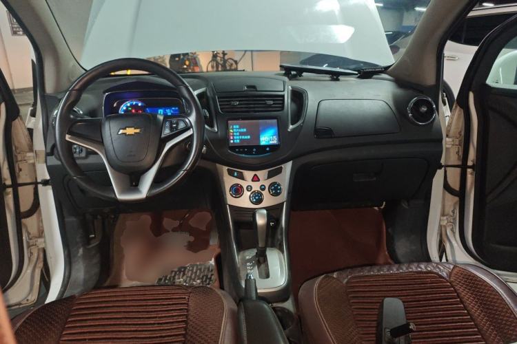 Used Chevrolet Trax 2016 1.4T Automatic Two-Wheel Drive Luxury Version Center Console