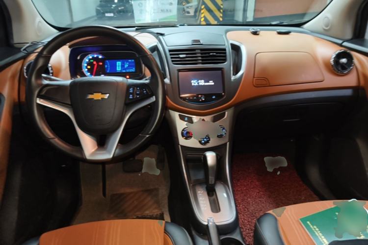 Used Chevrolet Trax 2016 1.4T Automatic Two-Wheel Drive Luxury Version Center Console