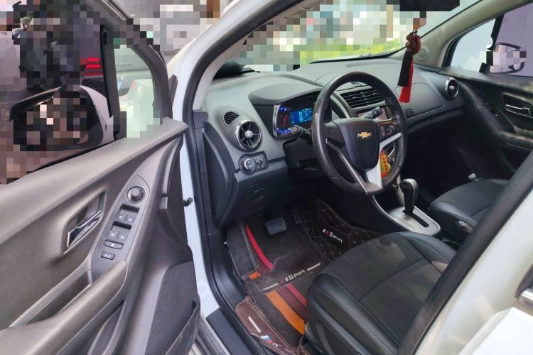Used Chevrolet Trax 2016 1.4T Automatic Two-Wheel Drive Luxury Version Driver Seat