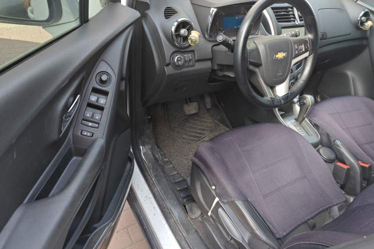 Used Chevrolet Trax 2016 1.4T Automatic Two-Wheel Drive Luxury Version Driver Seat