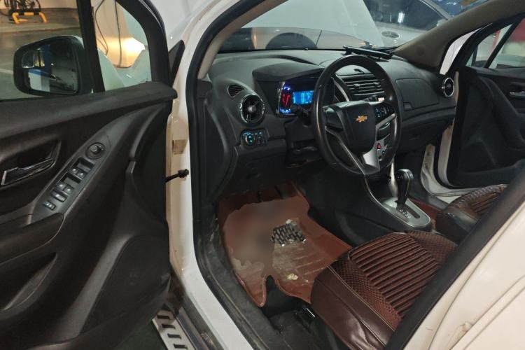 Used Chevrolet Trax 2016 1.4T Automatic Two-Wheel Drive Luxury Version Driver Seat