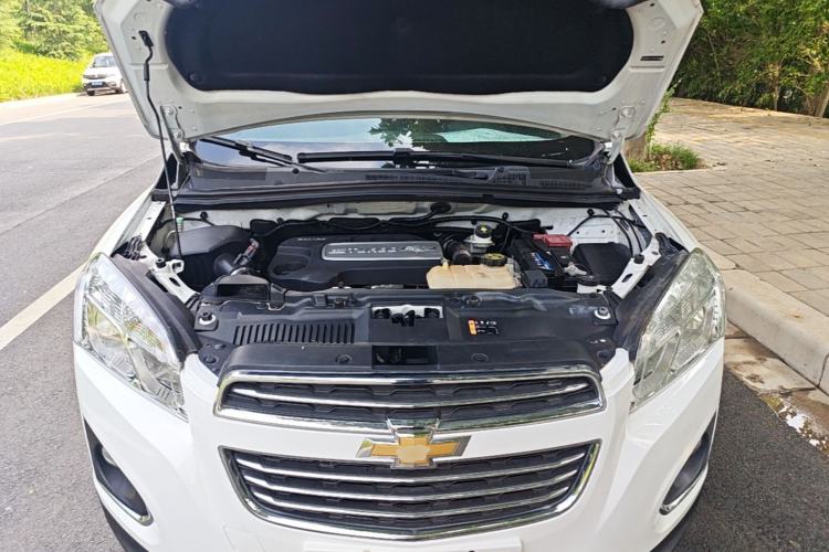 Used Chevrolet Trax 2016 1.4T Automatic Two-Wheel Drive Luxury Version Engine Bay