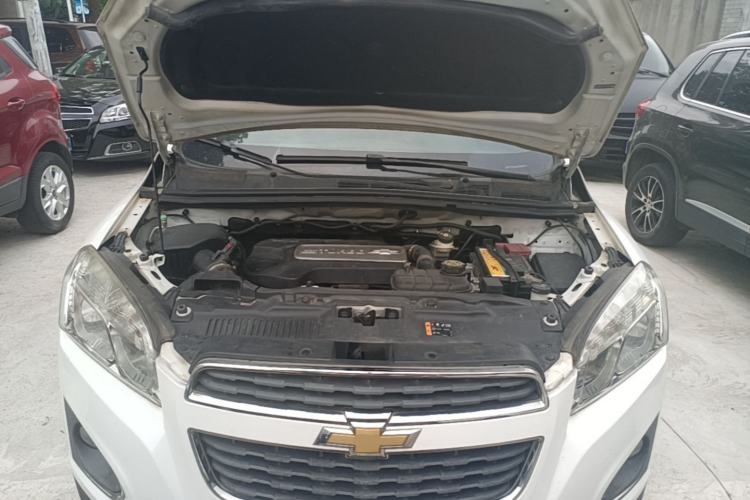 Used Chevrolet Trax 2016 1.4T Automatic Two-Wheel Drive Comfort Version with Sunroof Engine Bay