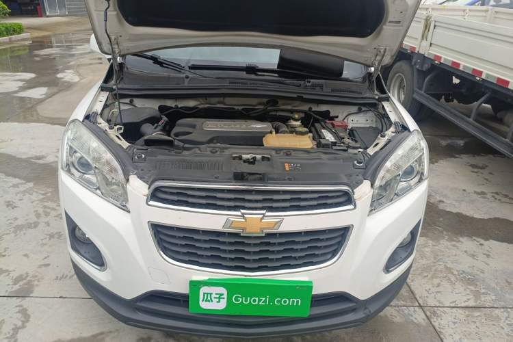 Used Chevrolet Trax 2016 1.4T Automatic Two-Wheel Drive Comfort Version with Sunroof Engine Bay