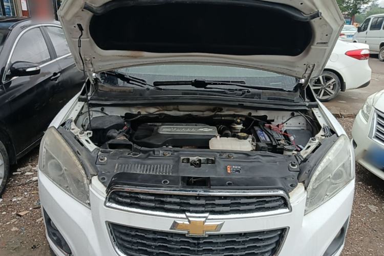 Used Chevrolet Trax 2016 1.4T Automatic Two-Wheel Drive Comfort Version with Sunroof Engine Bay