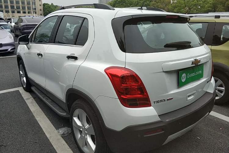 Used Chevrolet Trax 2016 1.4T Automatic Two-Wheel Drive Luxury Version Exterior 2