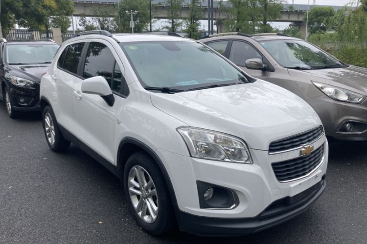 Used Chevrolet Trax 2016 1.4T Manual Two-Wheel Drive Comfort Version with Sunroof Exterior 2