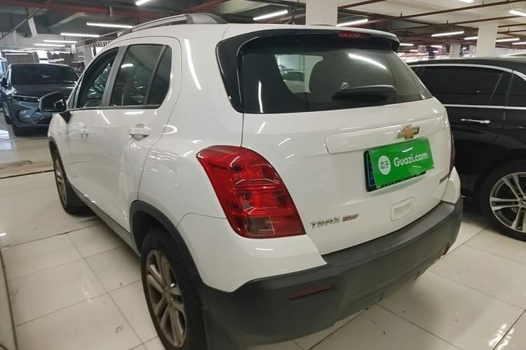 Used Chevrolet Trax 2016 1.4T Manual Two-Wheel Drive Comfort Version with Sunroof Exterior 2