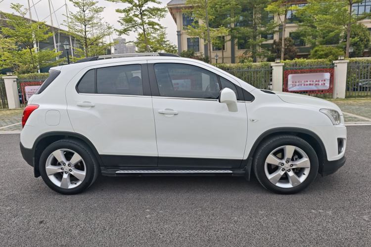 Used Chevrolet Trax 2016 1.4T Automatic Two-Wheel Drive Luxury Version Exterior 3