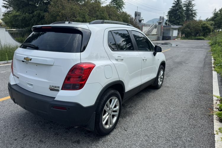 Used Chevrolet Trax 2016 1.4T Automatic Two-Wheel Drive Comfort Version with Sunroof Exterior 3