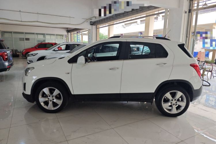 Used Chevrolet Trax 2016 1.4T Automatic 4x4 Flagship Model Exterior 3