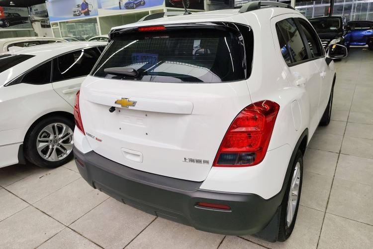 Used Chevrolet Trax 2016 1.4T Manual Two-Wheel Drive Comfort Version with Sunroof Exterior 4