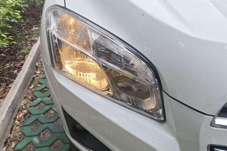 Used Chevrolet Trax 2016 1.4T Automatic 4x4 Flagship Model Exterior 6