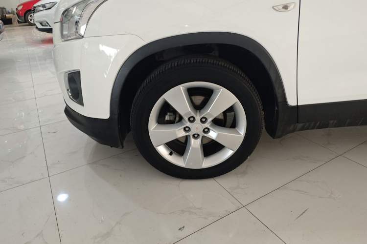 Used Chevrolet Trax 2016 1.4T Automatic 4x4 Flagship Model Exterior 7
