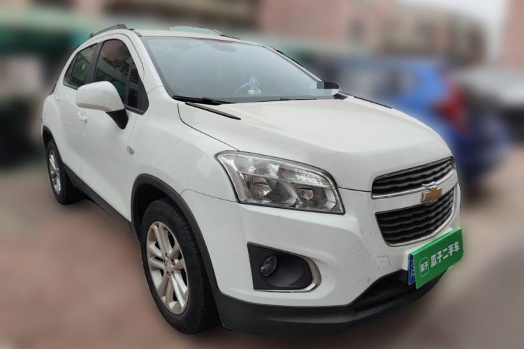 Used Chevrolet Trax 2016 1.4T Automatic Two-Wheel Drive Comfort Version with Sunroof Front Right 45 Deg