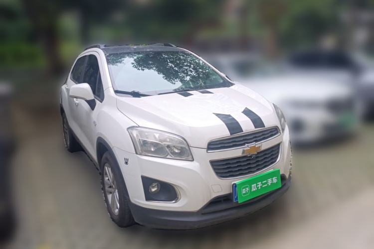 Used Chevrolet Trax 2016 1.4T Automatic Two-Wheel Drive Comfort Version with Sunroof Front Right 45 Deg