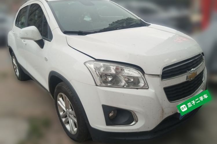 Used Chevrolet Trax 2016 1.4T Manual Two-Wheel Drive Comfort Version with Sunroof Front Right 45 Deg