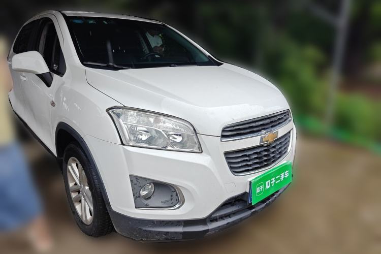 Used Chevrolet Trax 2016 1.4T Automatic Two-Wheel Drive Comfort Version with Sunroof Front Right 45 Deg