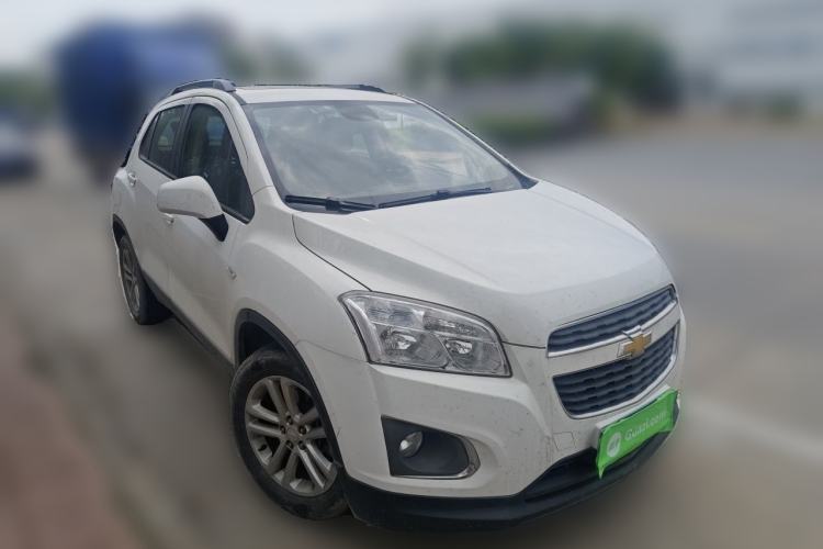 Used Chevrolet Trax 2016 1.4T Automatic Two-Wheel Drive Comfort Version with Sunroof Front Right 45 Deg