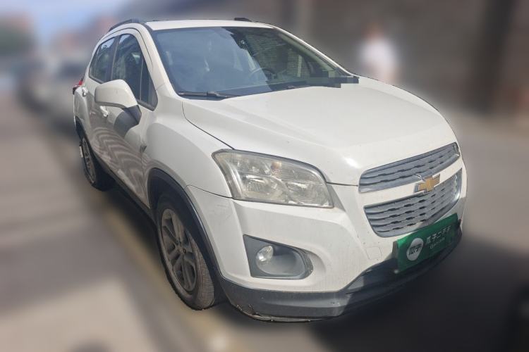 Used Chevrolet Trax 2016 1.4T Automatic Two-Wheel Drive Comfort Version with Sunroof Front Right 45 Deg