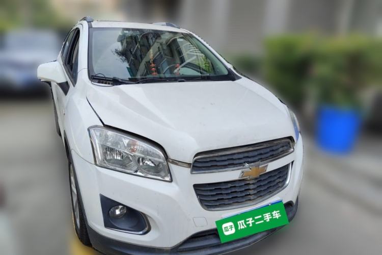 Used Chevrolet Trax 2016 1.4T Manual Two-Wheel Drive Comfort Version with Sunroof Front Right 45 Deg