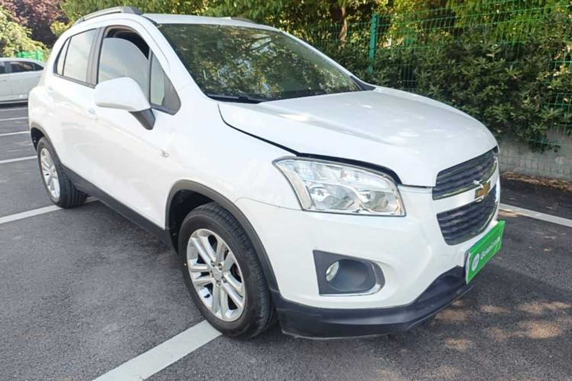 Used Chevrolet Trax 2016 1.4T Manual Two-Wheel Drive Comfort Version with Sunroof Front Right 45 Deg