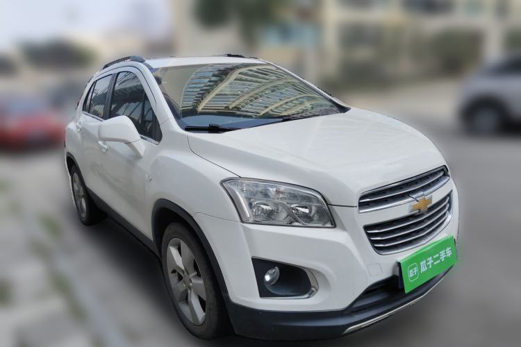 Used Chevrolet Trax 2016 1.4T Automatic Two-Wheel Drive Luxury Version Front Right 45 Deg